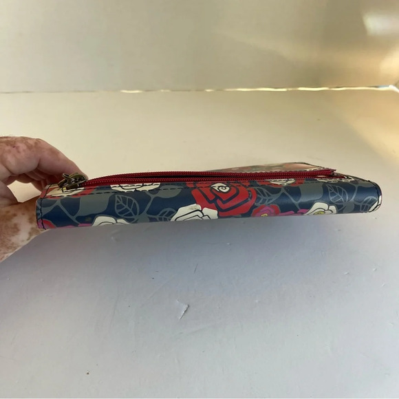 Fossil Floral Passport Leather Wallet & Zip Up For 6 cards Compartment . - Picture 12 of 14